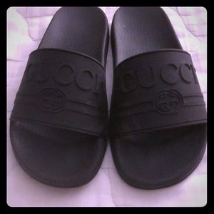 Women’s Gucci flip-flops